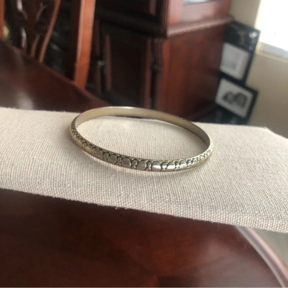 Vintage Signed Monet Bangle Bracelet - Picture 1 of 4